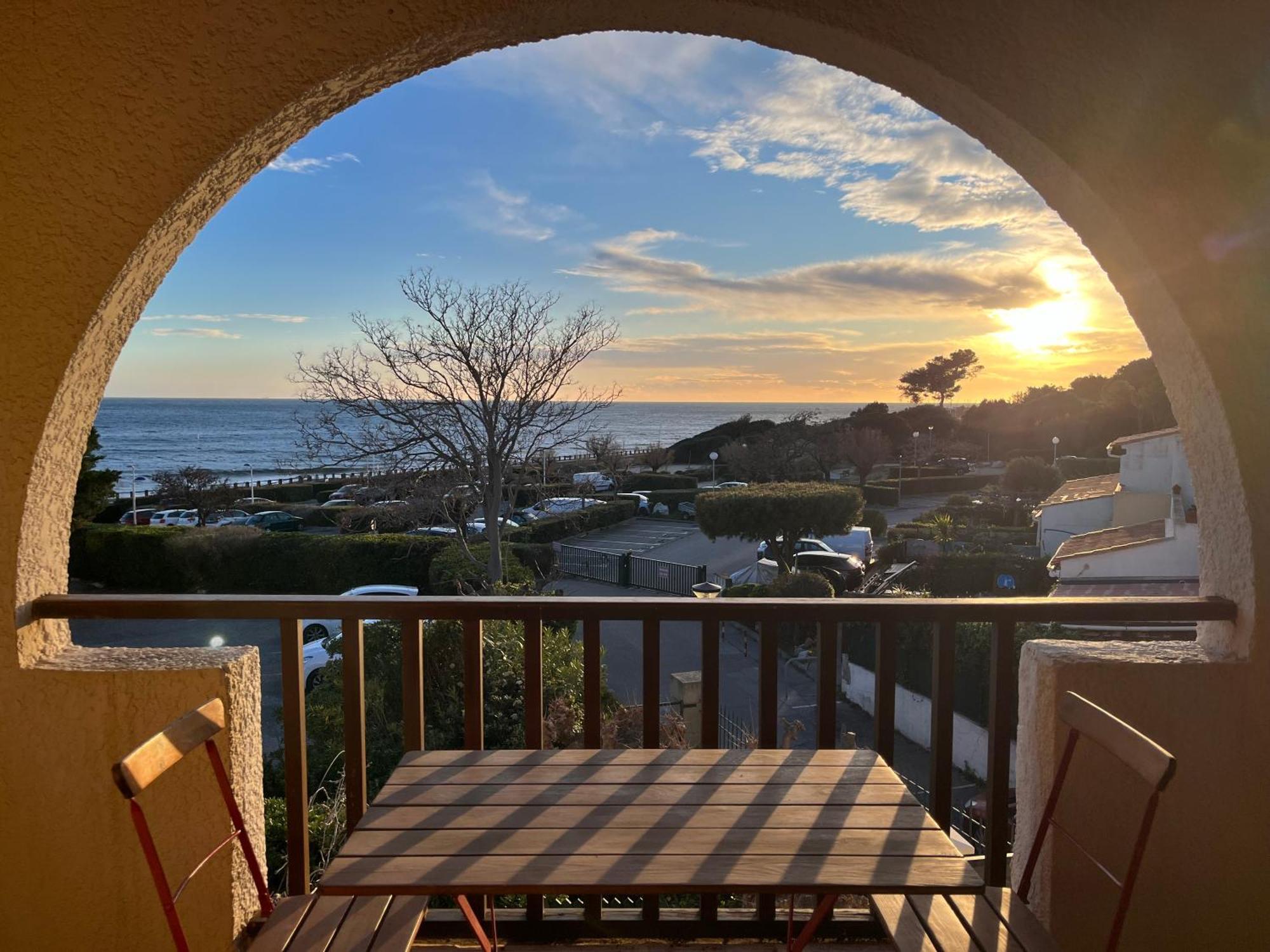Studio Lumineux, Avec Vue Mer - Conciergerie Regnier - Apartamento Sausset-les-Pins Exterior foto